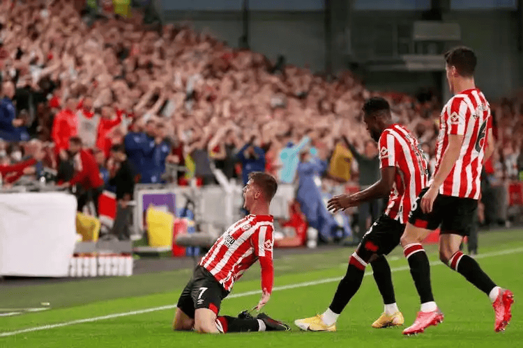 爱游戏体育-关于纽约尼克斯围绕英超门线救险纽卡斯尔强势反弹备战欧冠，现场解说直呼：亚特兰大清晨扳平良机的信息